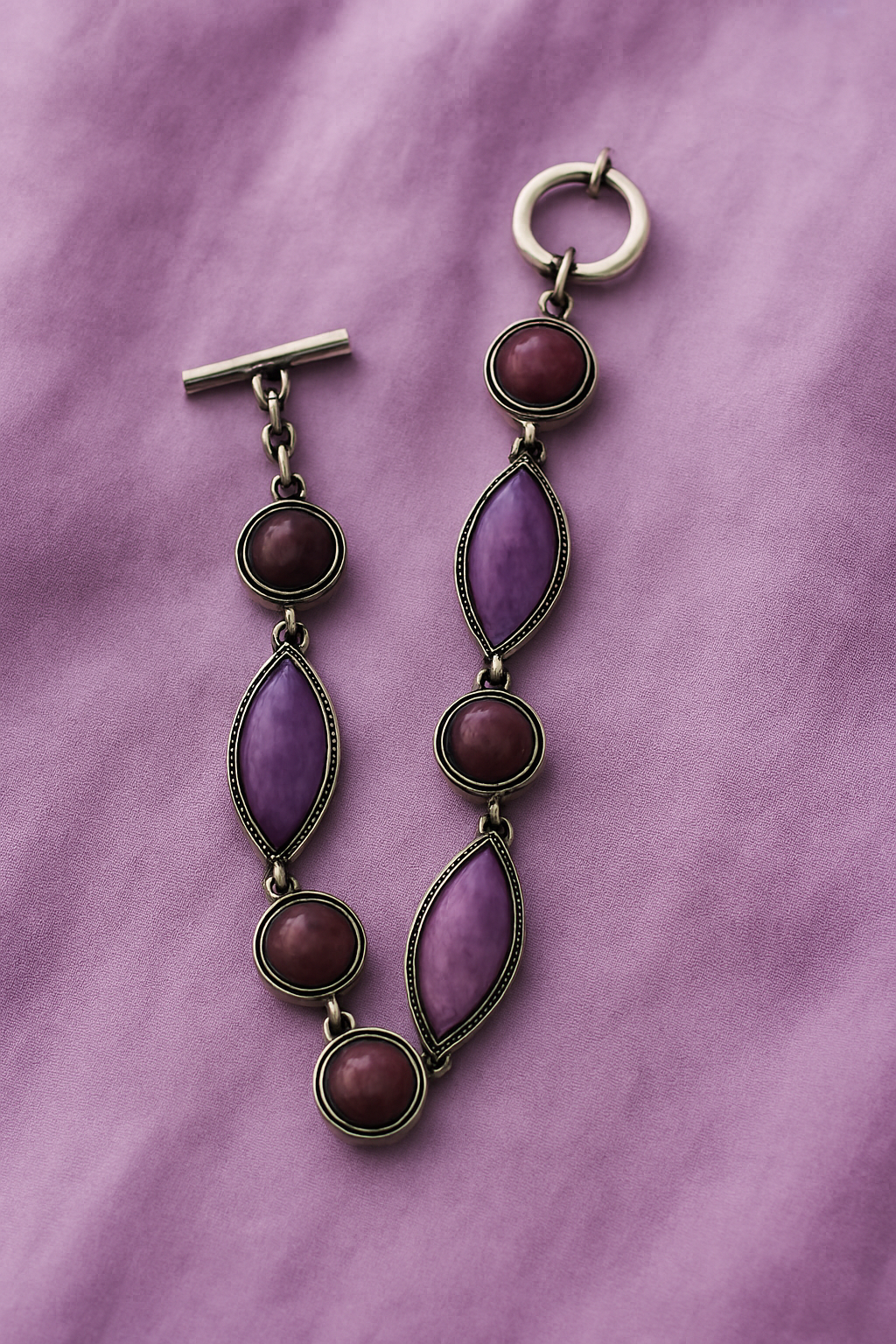 Pulsera de Amatista – Elegancia y Protección